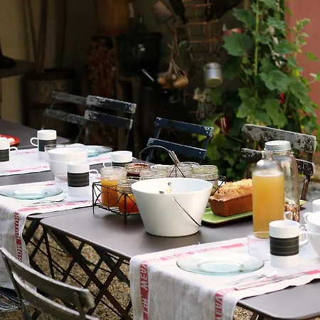 Les Pierres Sauvages Frühstückspension *